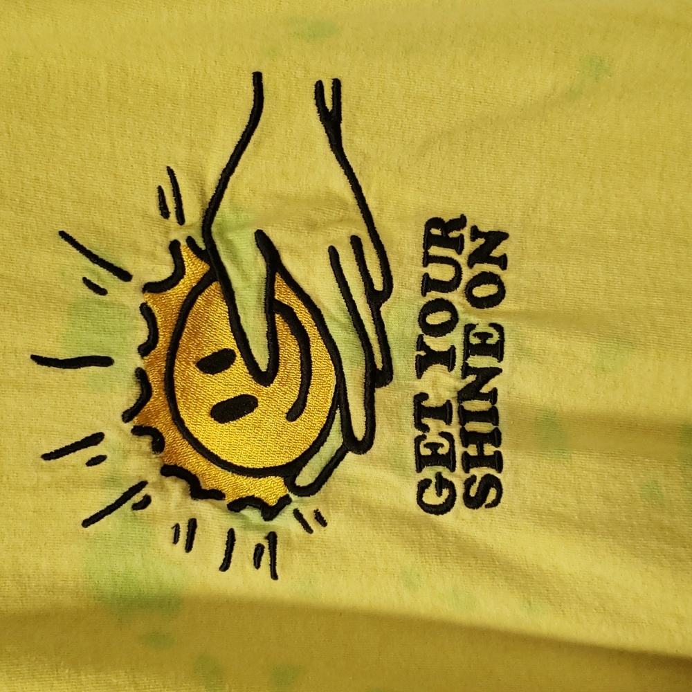 Shirt - Picture 2 of 3